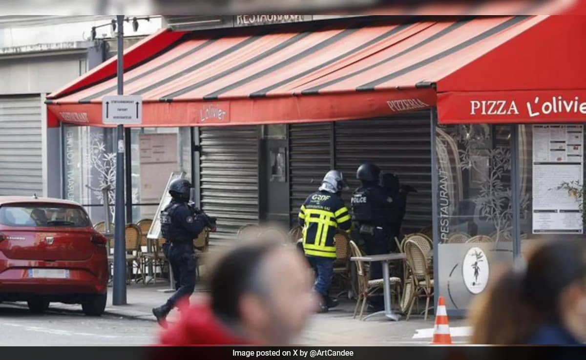 16g8qiog paris restaurant hostage 625x300 16 November 24 oJ9WSo