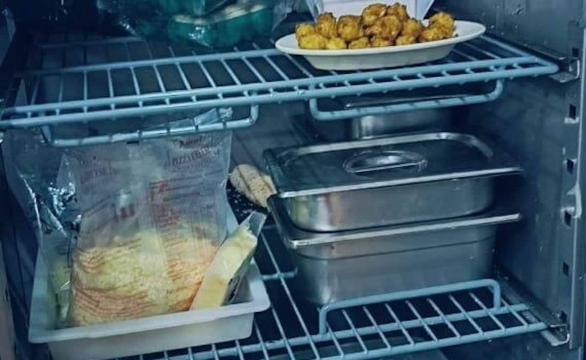 1ih8nuj officials find expired items at 3 restaurants in telanganas nagole area  625x300 15 November 24 K9nlhF