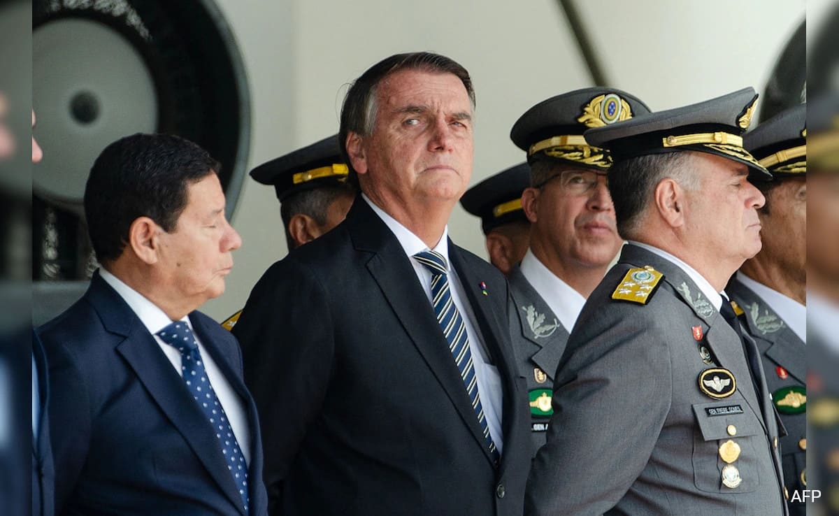 6fv7imgg brazil expresident bolsonaro 625x300 22 November 24 UUONtN