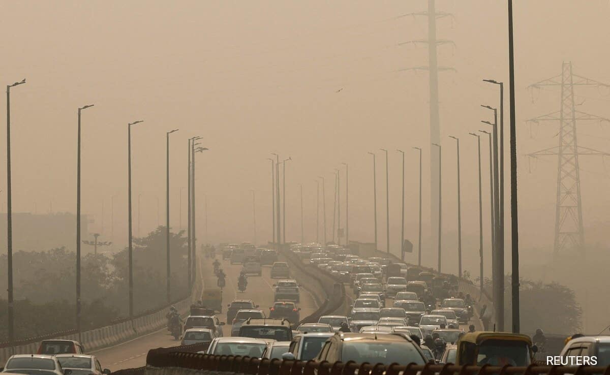 7sgmdckg delhi air pollution reuters 625x300 18 November 24 52KC0W