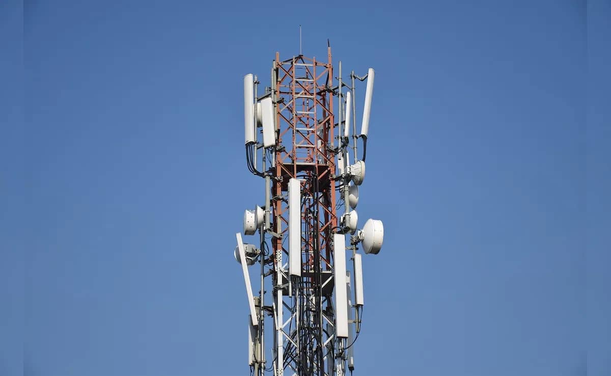 budfiels telecom spectrum generic mobile tower generic pixabay 625x300 24 April 24 kGEkVh