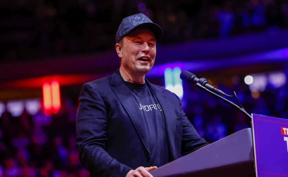 dkbom3b elon musk maga hat afp 625x300 29 October 24 bCXdfZ