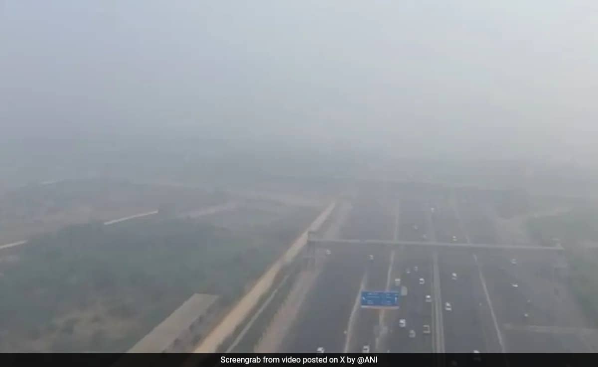 lpms6k9g delhi air pollution smog 625x300 15 November 24