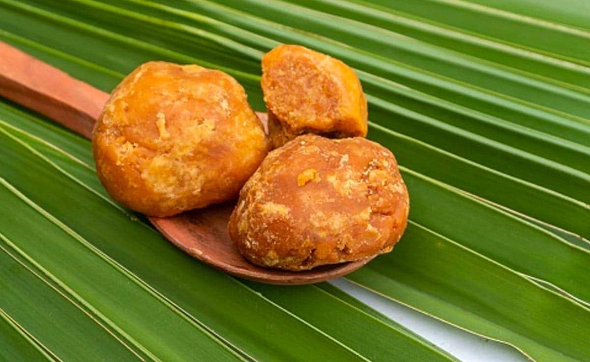 rb65ssmg jaggery vs molasses 625x300 14 December 23 CW6gLQ