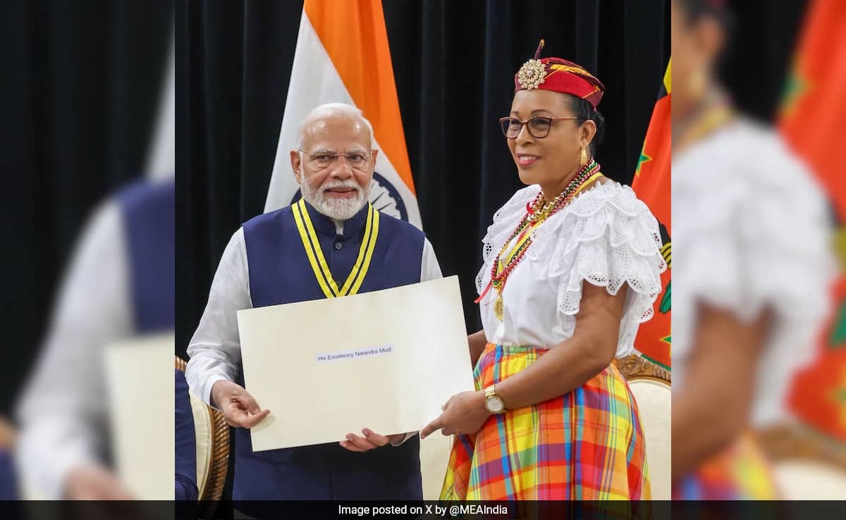 rii2agh pm modi dominica award 625x300 21 November 24 6xpSi3