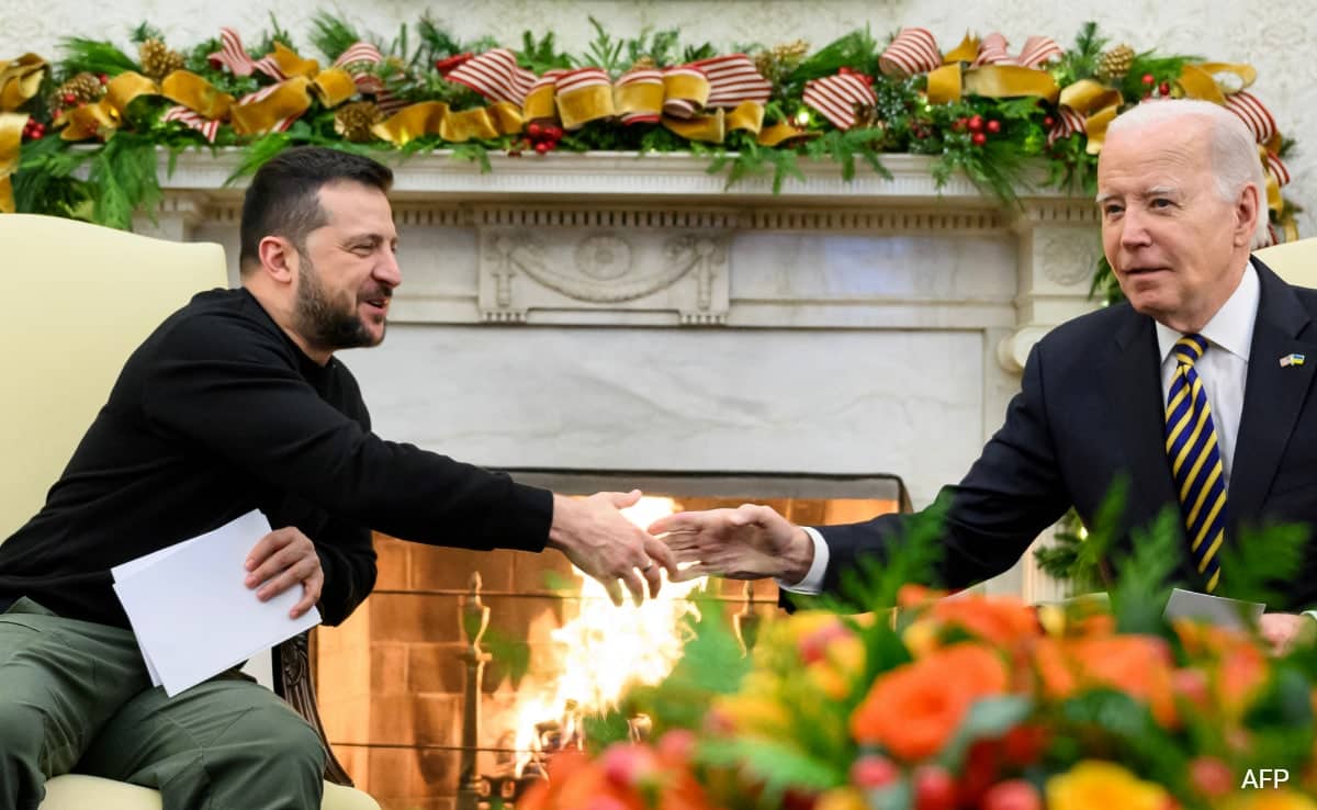 tjjj9r4s biden zelensky 625x300 13 December 23 0ZzuJA