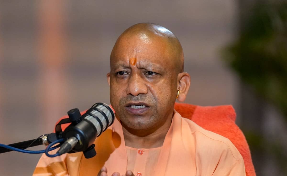 Will Yogi Adityanath Be PM In Future? He Says “Politics Not My Full-Time Job”