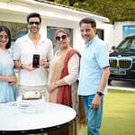 Divyanka_Tripathi_Vivek_Dahiya_BMW_X7_1734775529024_1734775533001