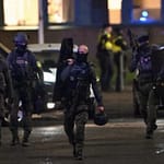 US: 3 Killed, 3 Injured in Virginia Mass Shooting; Suspect On The Run