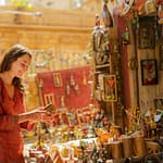 6 Unique Bazaars And Shopping Destinations In India For Some Retail Therapy