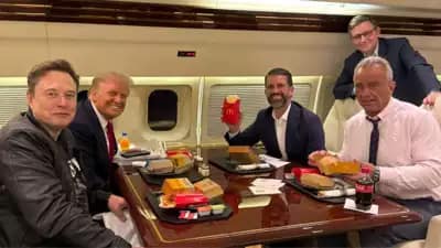 jimmy kimmel says jd vance must be on in his couch as trump enjoys boys night out