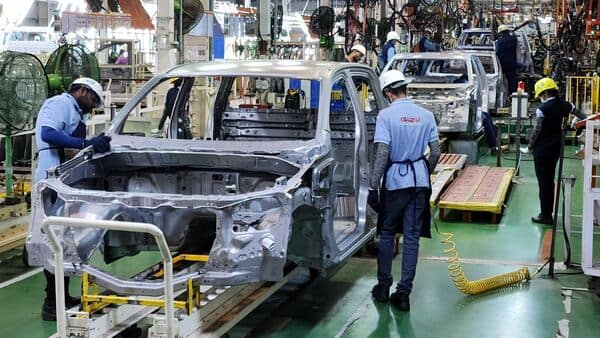 Isuzu leads commercial vehicle exports in India, achieves 24% growth in FY2025
