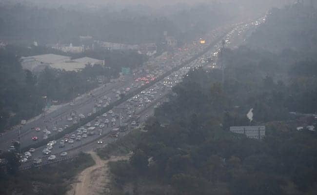 r89ic8c8 delhi pollution delhi air pollution delhi smog pti photo 625x300 24 November 21 Fqzopv