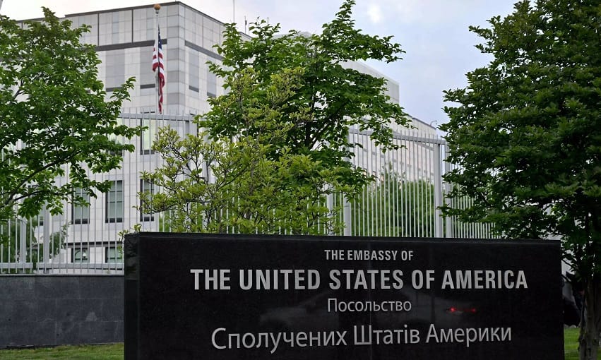 u s embassy in kyiv shuts down after receiving warning of significant russian air attack