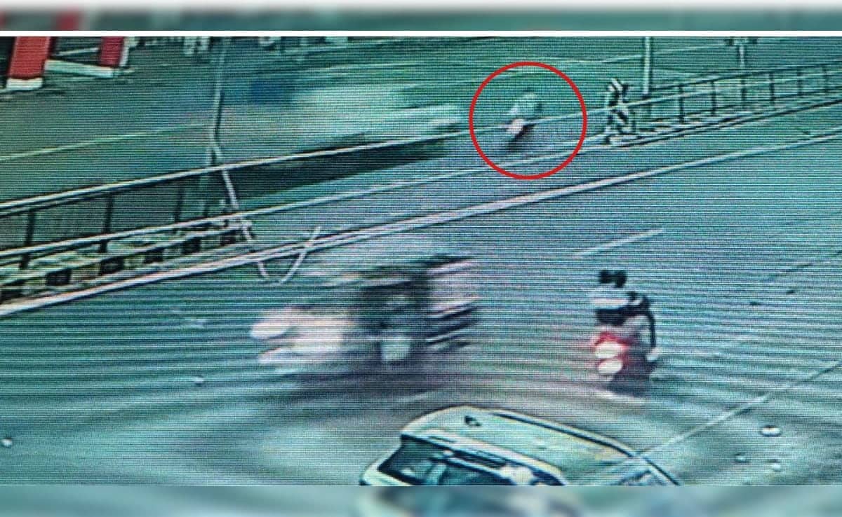 90lpdtf8 jhansi accident 625x300 20 November 24 gch5Mm
